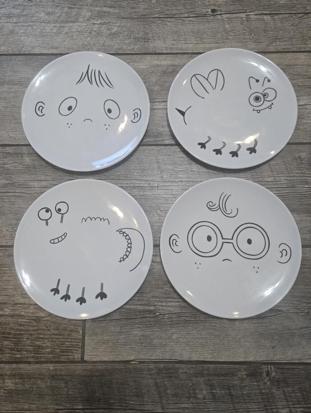 Red Rock Traditions - Set of 4 - Food Art Face and Bugs Melamine 10" Plates